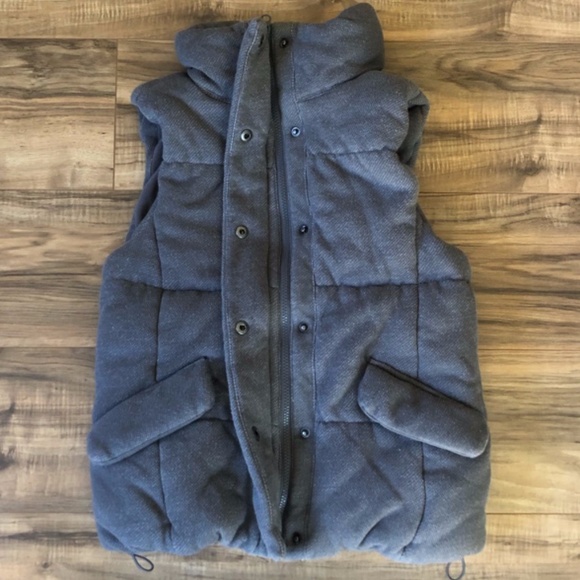 GAP Cozy Gray Puffy Funnel Neck Vest S - Picture 3 of 8